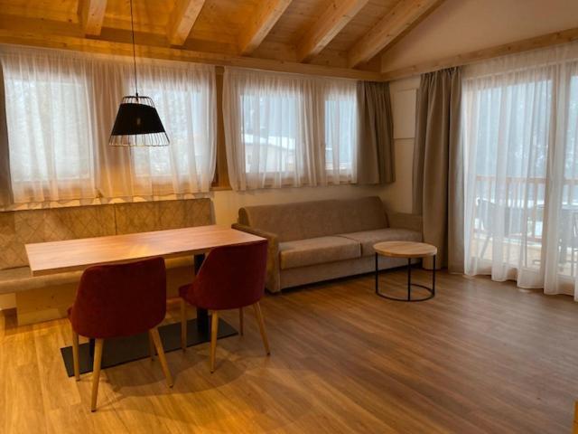 Les Ciases Chalets Dolomites San Vigilio Di Marebbe Eksteriør billede