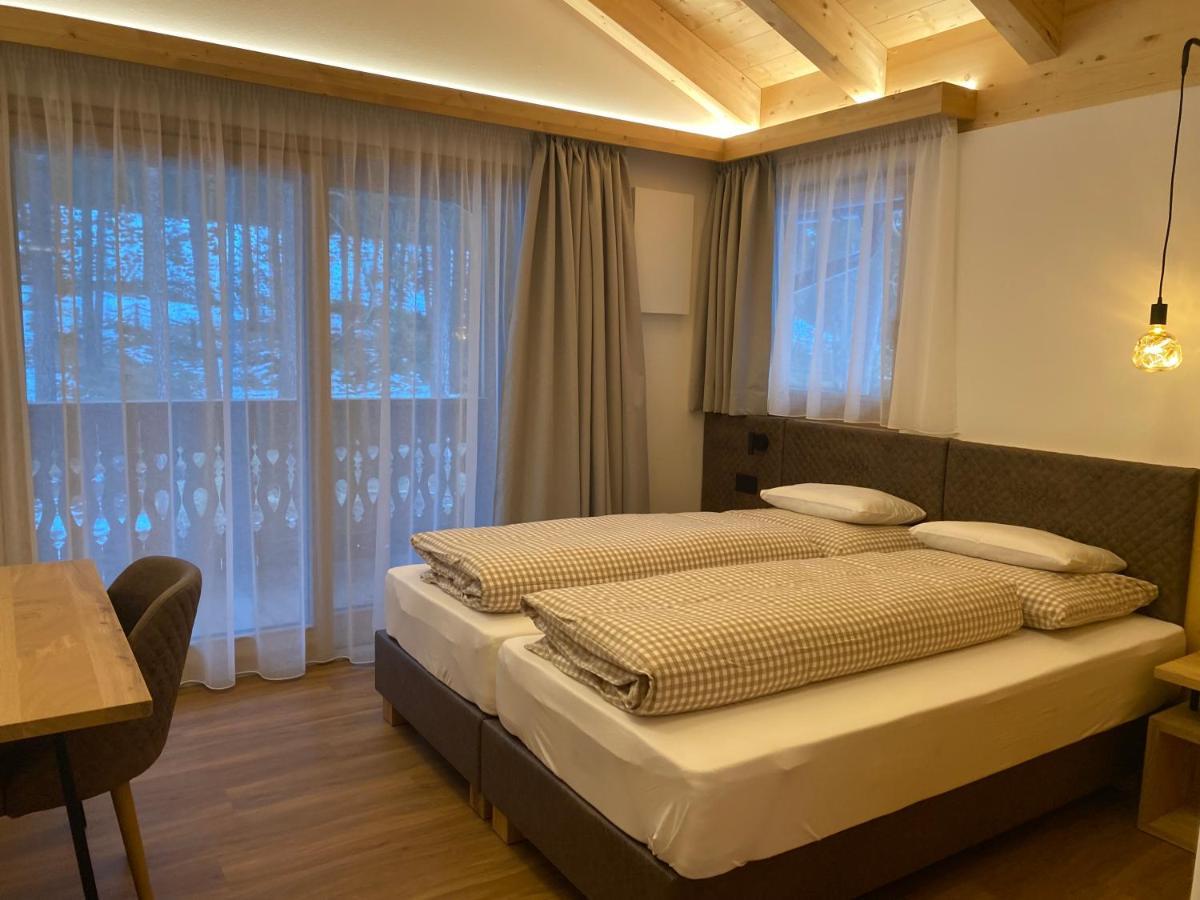 Les Ciases Chalets Dolomites San Vigilio Di Marebbe Eksteriør billede